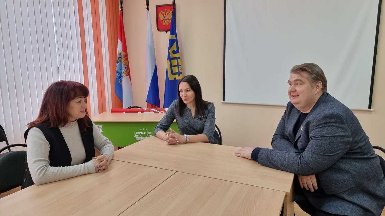 Дмитрий Александрович встретился с активистами Центра детских инициатив